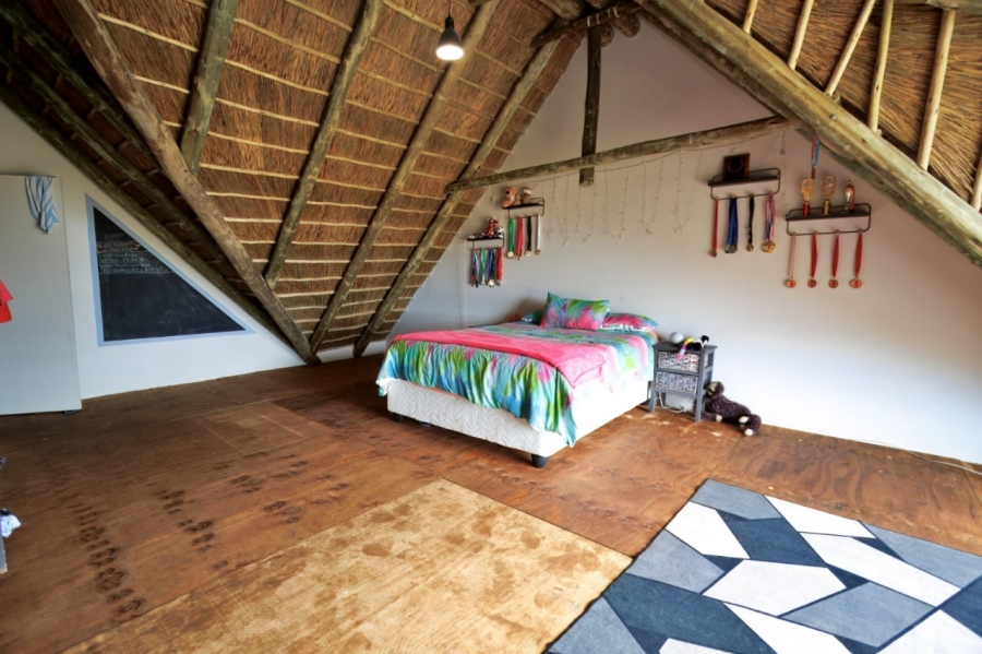 4 Bedroom Property for Sale in Stilbaai Wes Western Cape